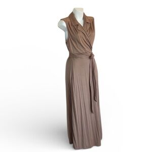 PORRIDGE Sleeveless Tan Wrap Maxi Dress, Classic Furstenberg styling. M